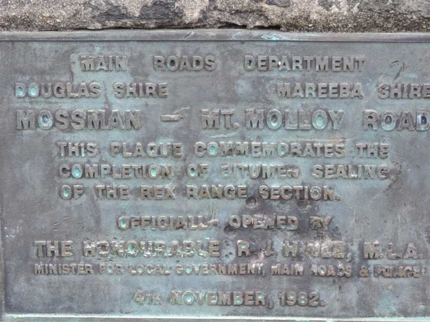 Monumentcommemoratingthe1982sealingofthe Rex Rangesectionofthe Mossman Mount Molloy Road C201601