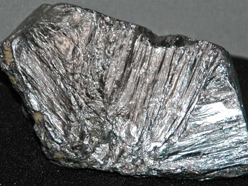 Molybdenite( Wolfram Camp CDinbulah CQueensland CAustralia)(19057113310)