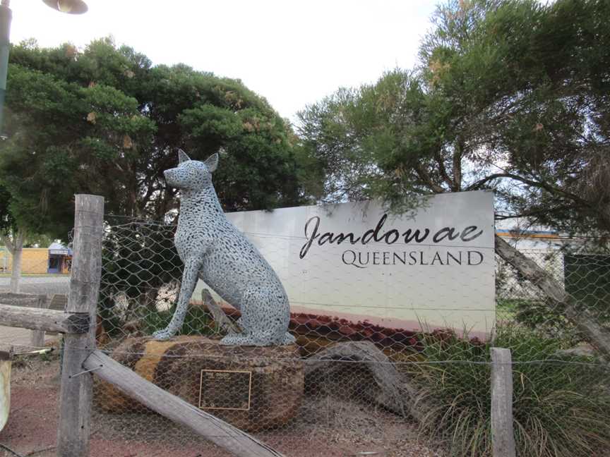 Dingostatue CJandowae CQueensland