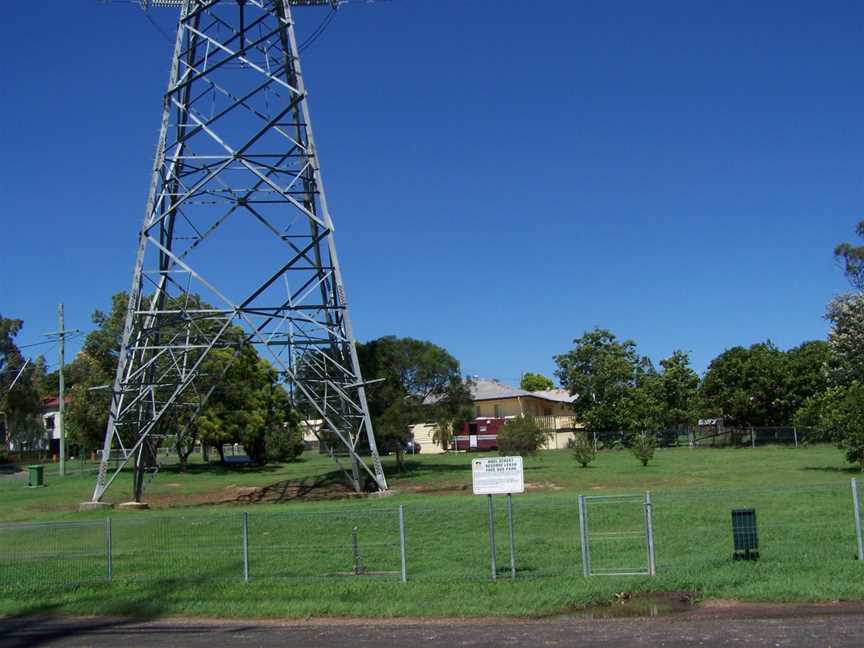 Free dog park - panoramio.jpg