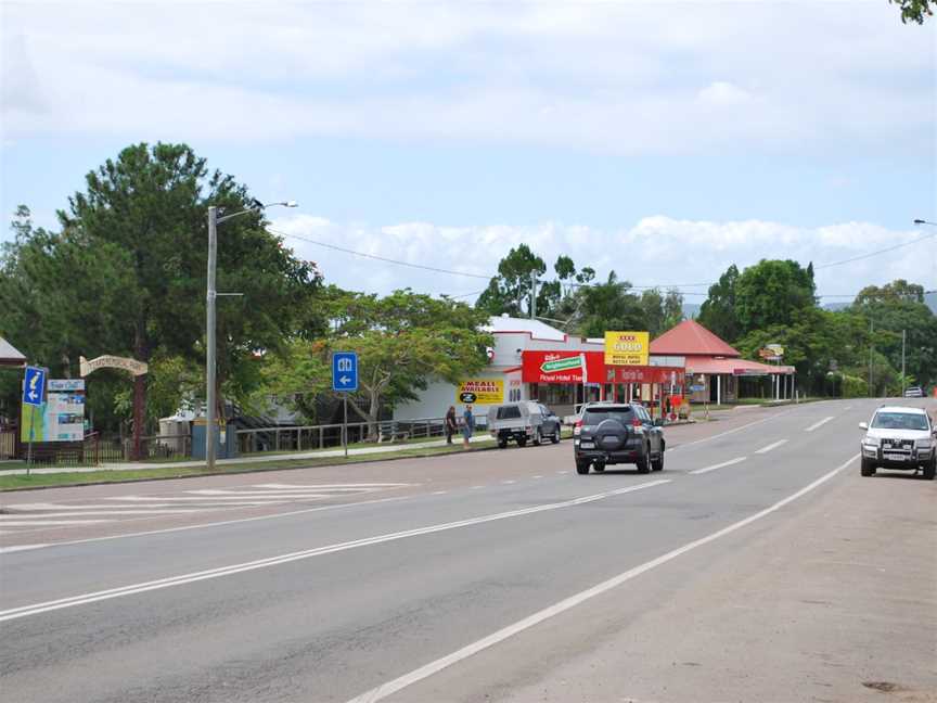 Tiaro Bruce Highway.JPG