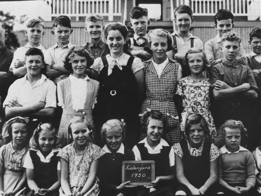 Pupilsofthe Kalangara Primary Schoolin1950 CQueensland