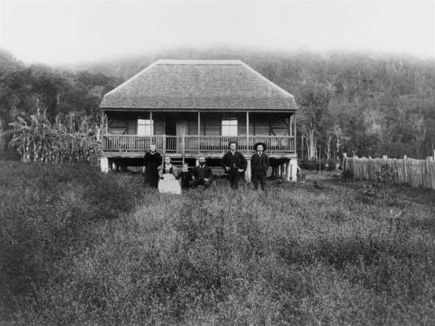 Jensen house, Charlwood, 1898.jpg