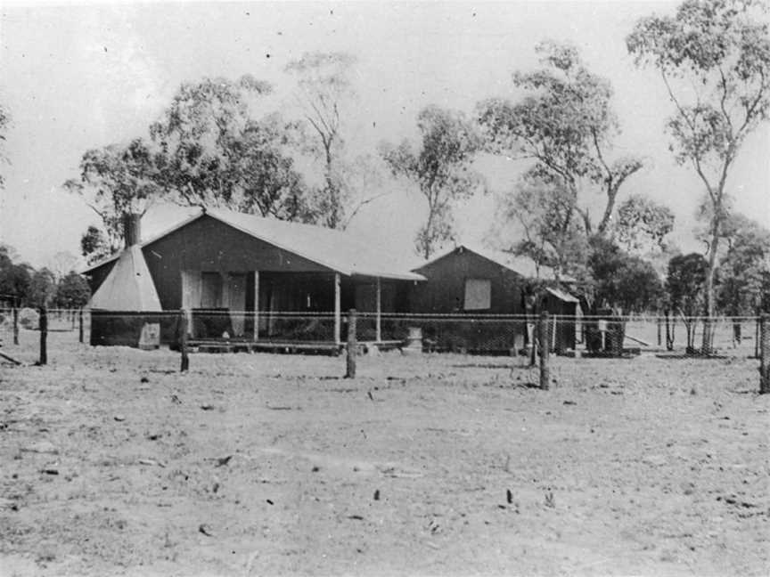 State Lib Qld167791 Cadilla Stationinthe Hannafordarea Cca.1940