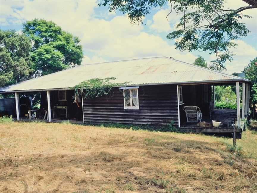 Booubyjan Homestead - side of cottage (1996).jpg