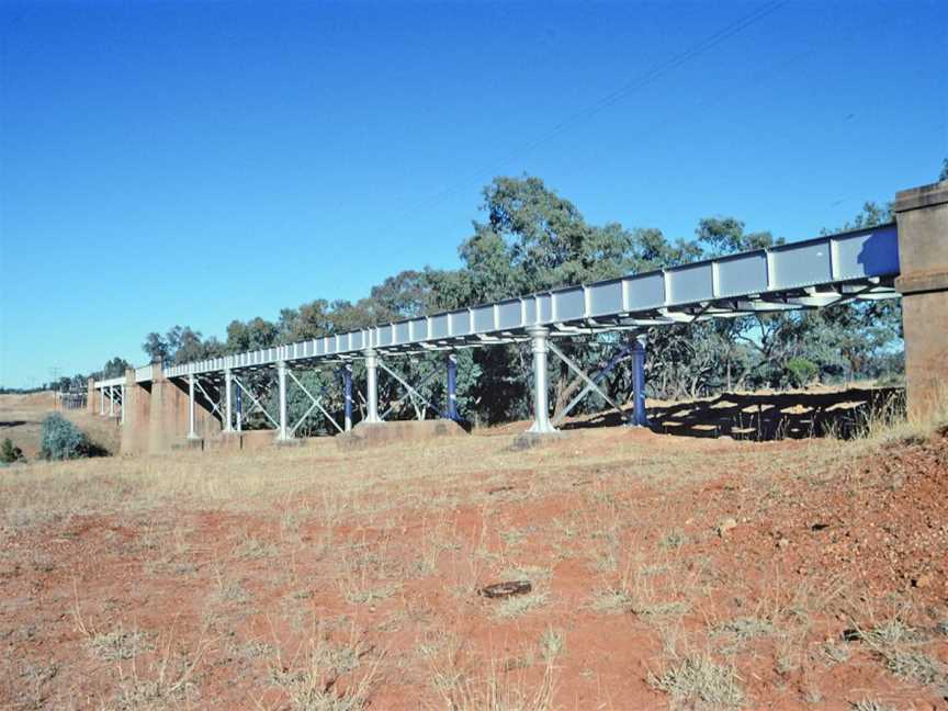 Angellala Rail Bridge (1994).jpg