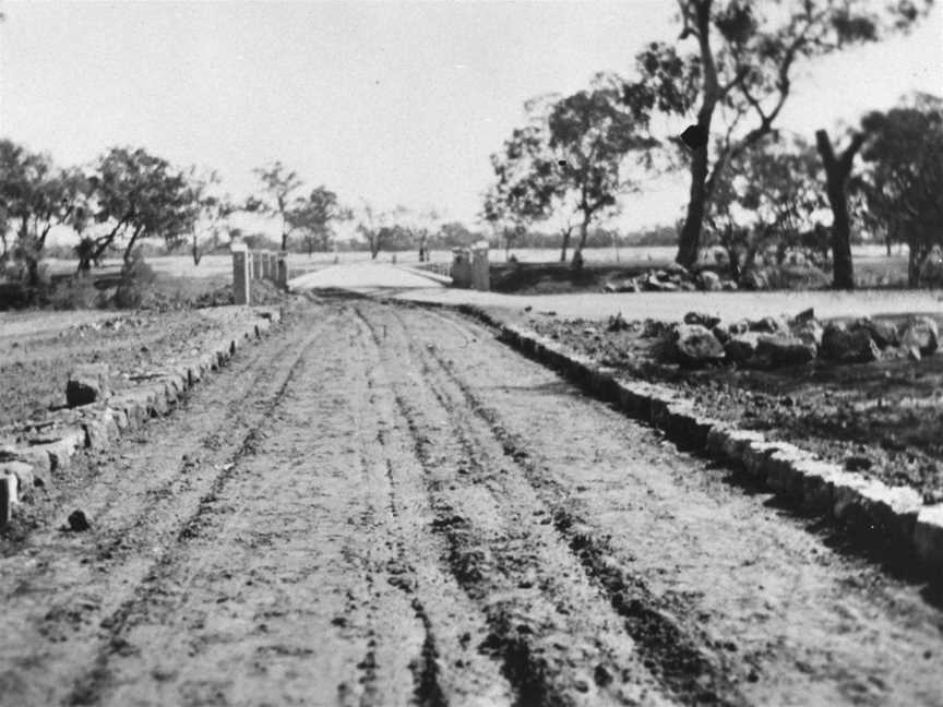 Burringun Road approaching the bridge over Tuen Creek.jpg