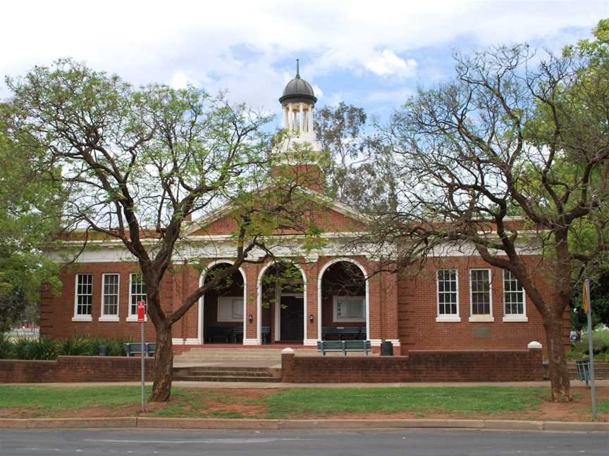 GriffithCourtHouse.JPG