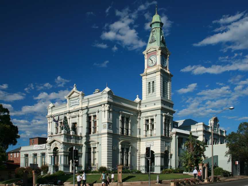 Leichhardt Town Hall corner.jpg