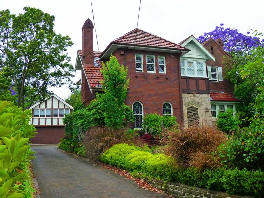 15 Clermiston Avenue CRoseville CNew South Wales(20111117)