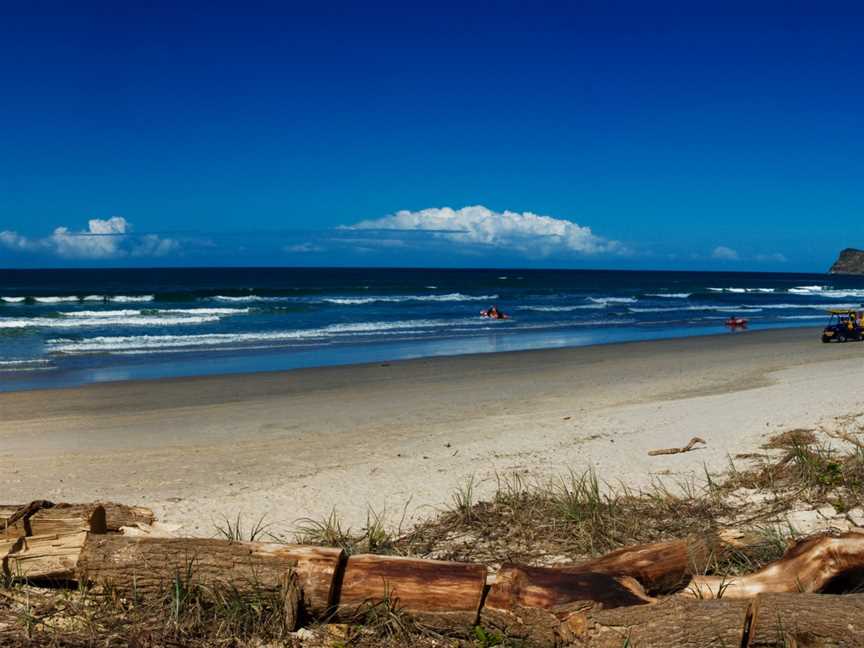 Panorama Showing Lennox Pointand Training Surf Lifesavers