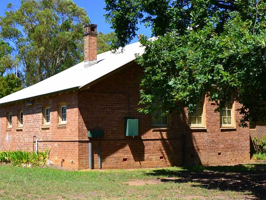 (1) Glenbrook Public School