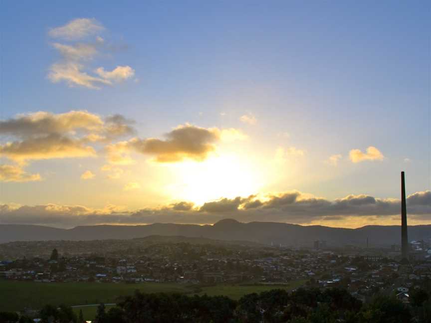 Port Kembla From Hill 60 Park.jpg