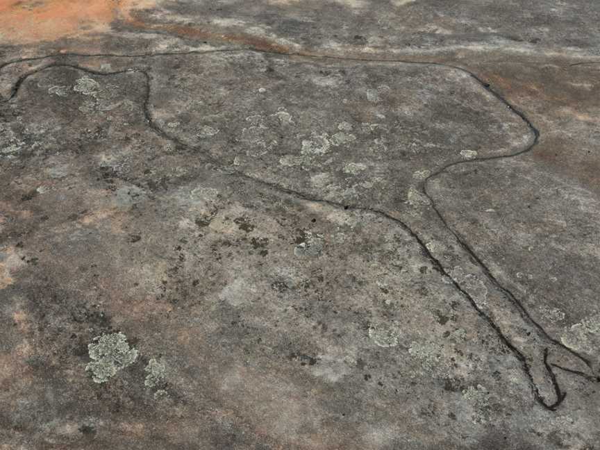 (1) Faulconbridge Rock Carving074