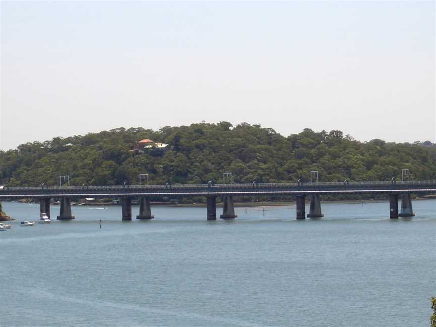 Como Bridge