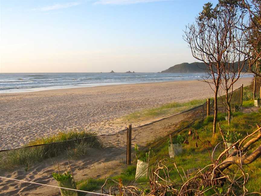 Broken Head From Tallow Beach October 2008.jpg