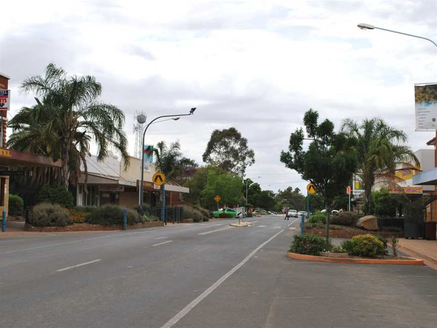 CondobolinMainStreet.JPG