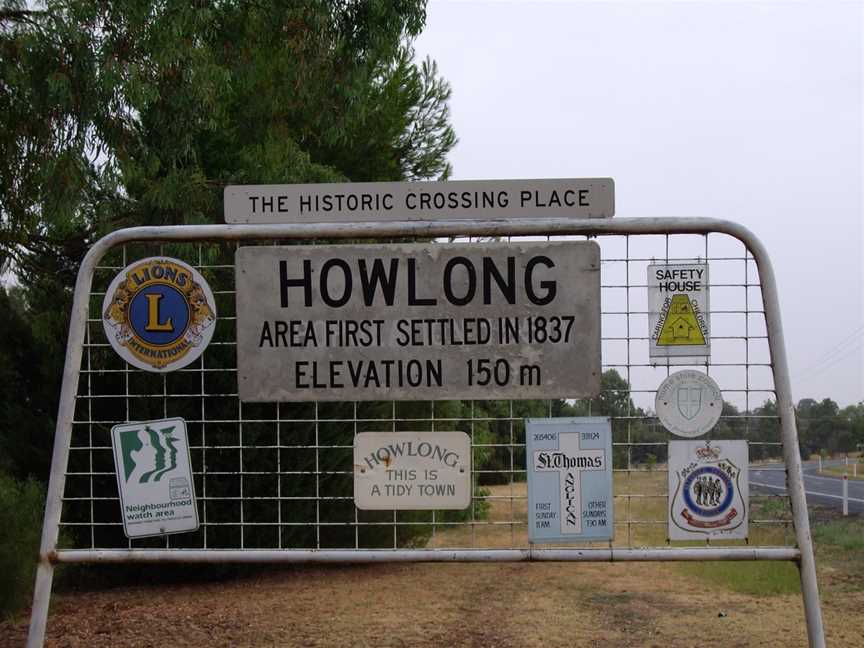 Entering Howlong