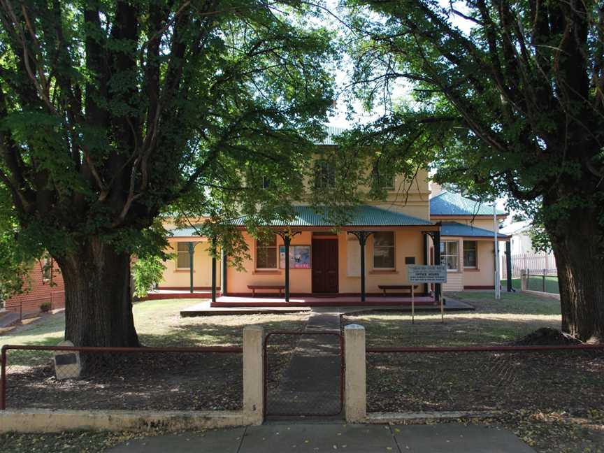 Tumbarumba Court House