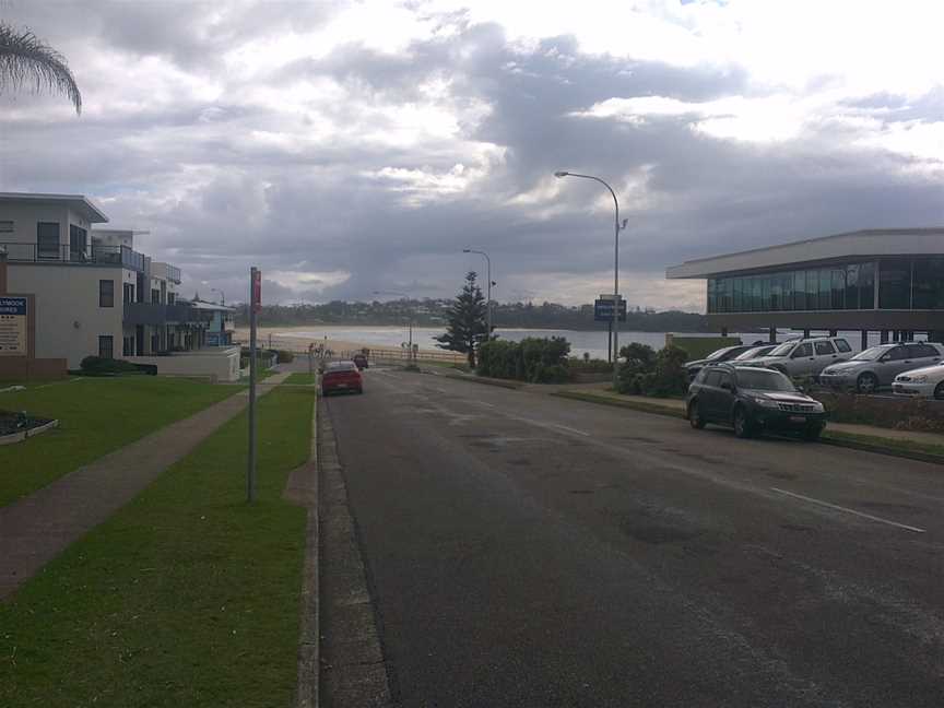 Golf Avenue Mollymook.jpg