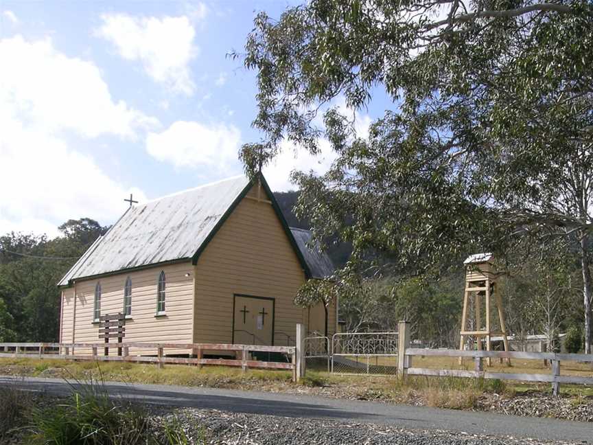 Ellenborough church.jpg