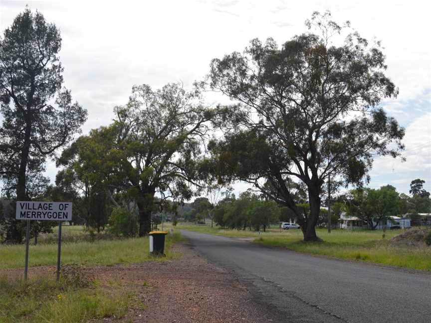 Merrygoen Town Entry Sign.JPG