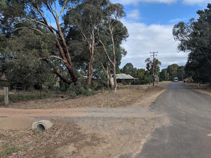 Main street of Bellmount Forest, New South Wales.jpg