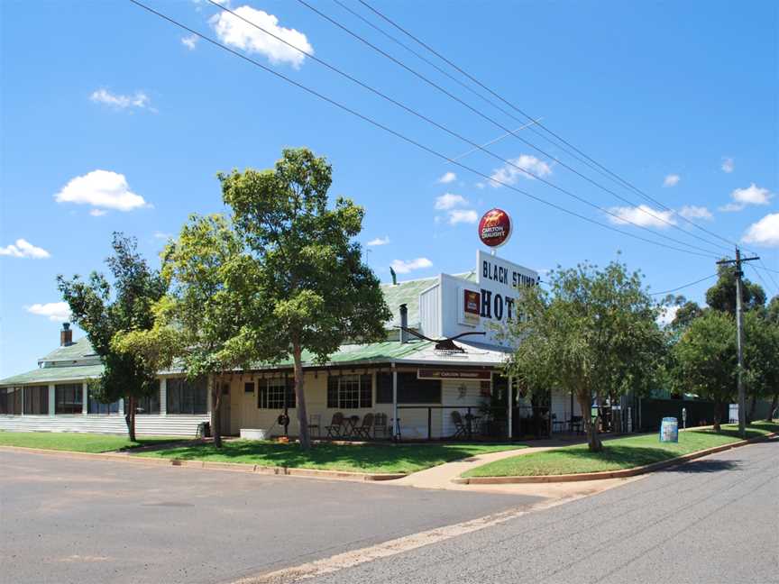 Merriwagga Black Stump Hotel 002.JPG