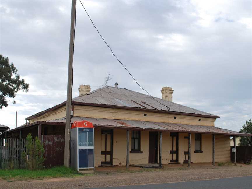 Milbrulong Boundary Inn Hotel