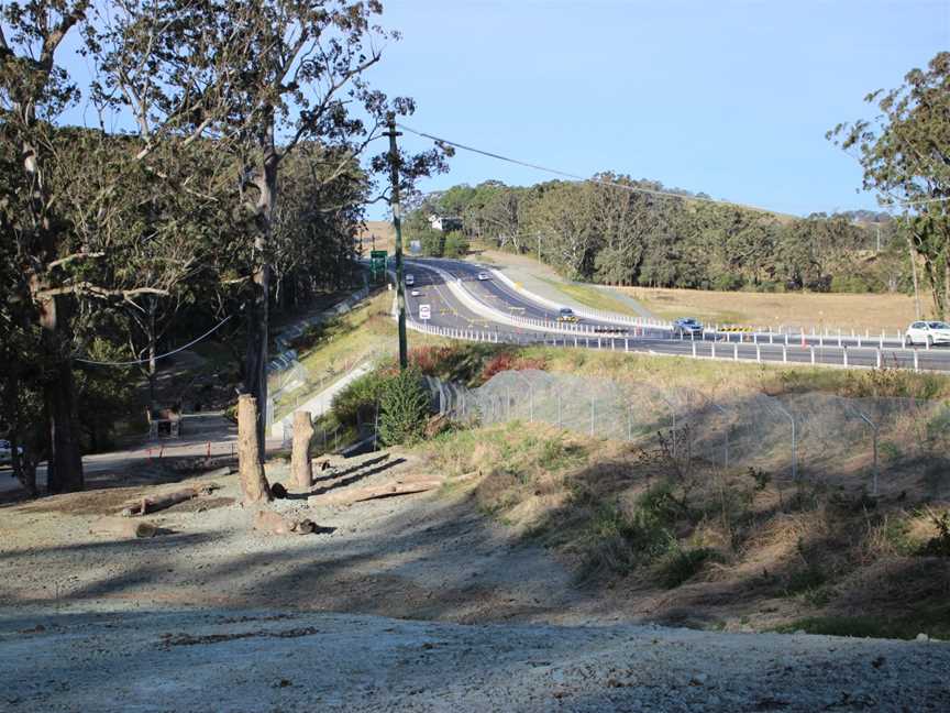 Princes Highway at Broughton, New South Wales.jpg