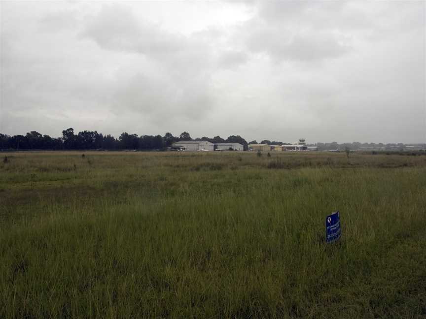 Bankstown airport - panoramio.jpg