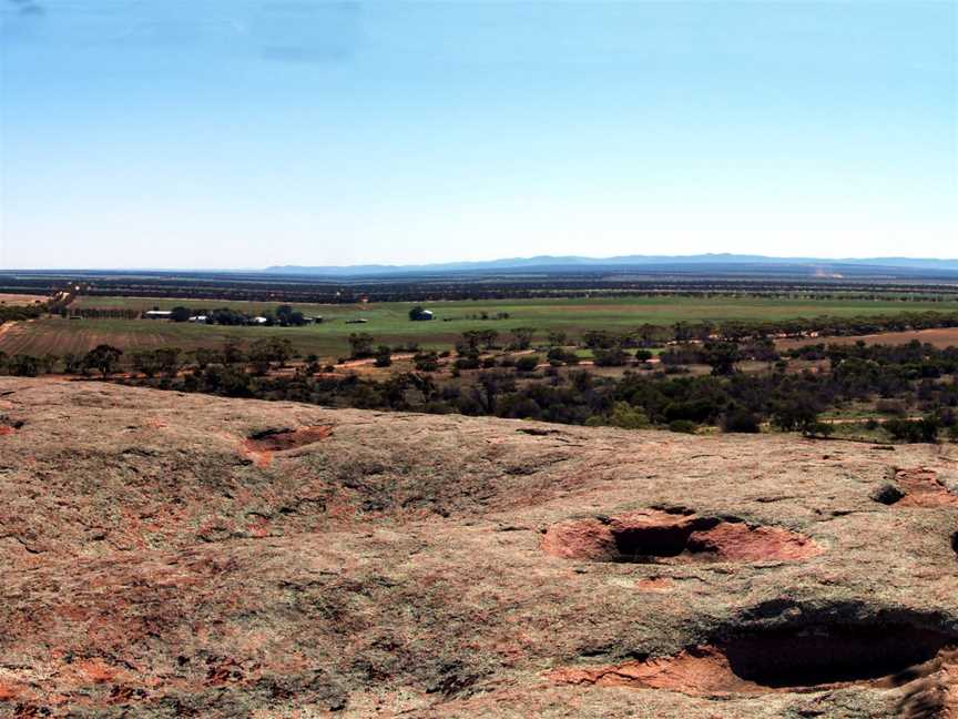 Pildappa Rock Gawler Ranges NP360°panoramio