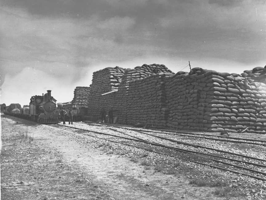 Wheat Stacks at Kybunga(GN08023).jpg