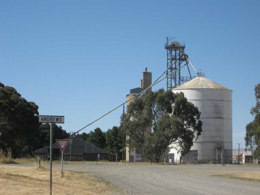 Grain silos at Andrews, South Australia.JPG