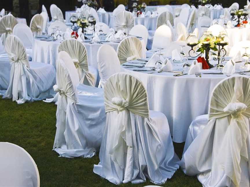 Outdoor Garden Wedding Reception