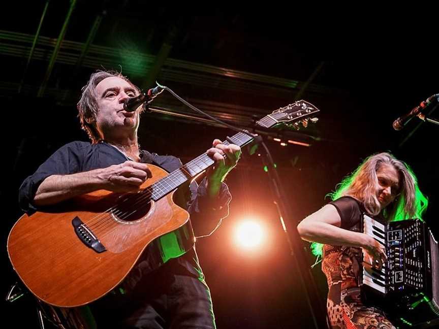 Crash Test Dummies performing live