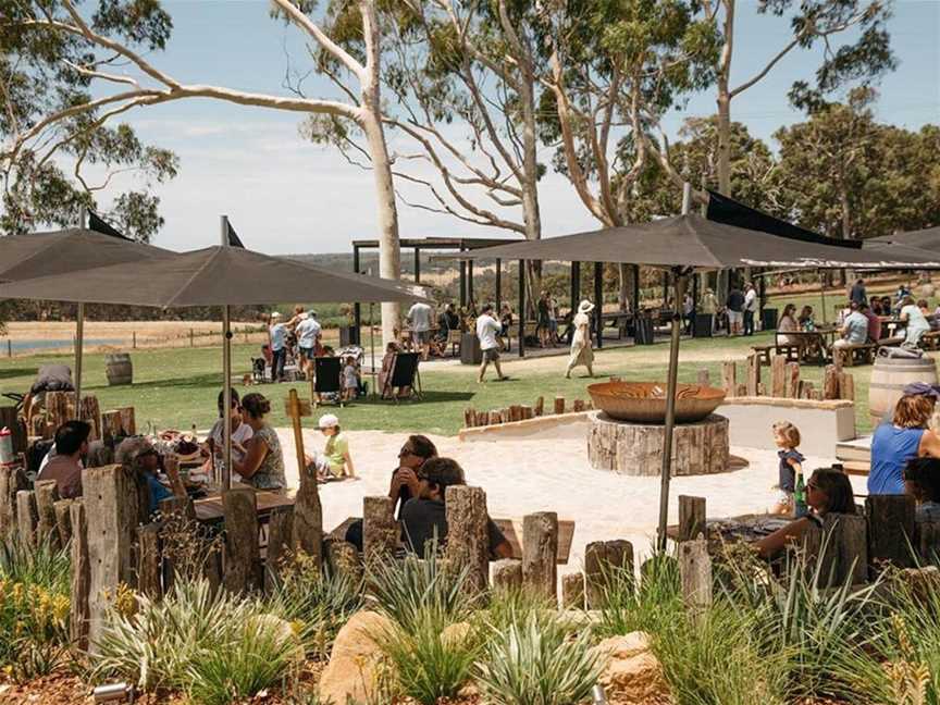 Swings & Roundabouts, Wineries in Yallingup