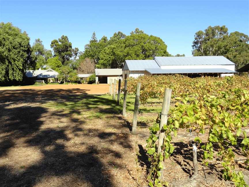 Moojelup Farm Wines, Wineries in Cookernup