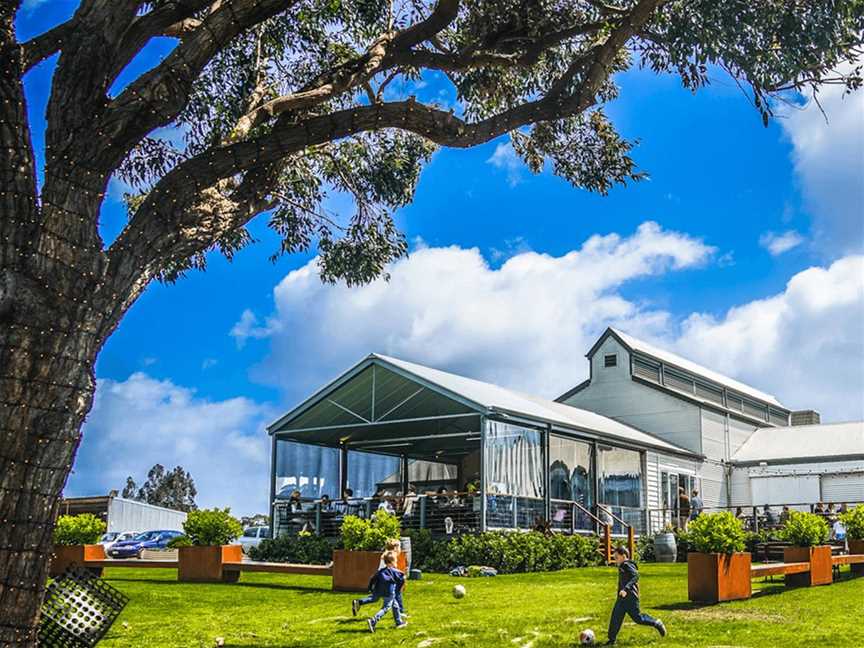 Hay Shed Hill Wines, Wineries in Wilyabrup