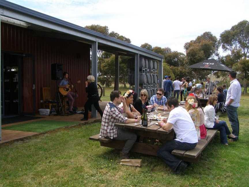 McGlashan's Wallington Estate, Wineries in Wallington