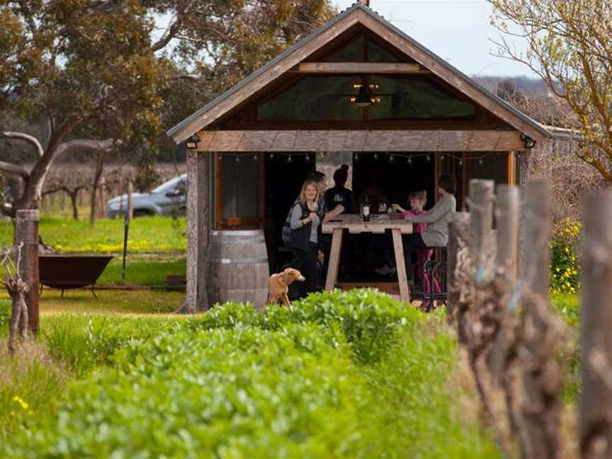 Hart of the Barossa, Wineries in Tanunda