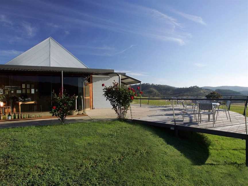 Dalwhinnie, Wineries in Moonambel