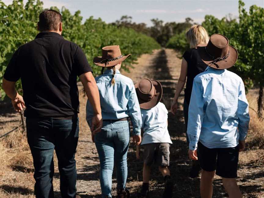 Lange Estate, Wineries in Frankland