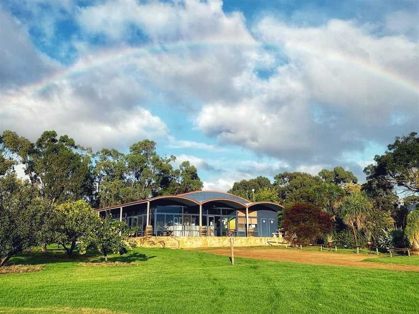 Duke's Vineyard, Wineries in Porongurup