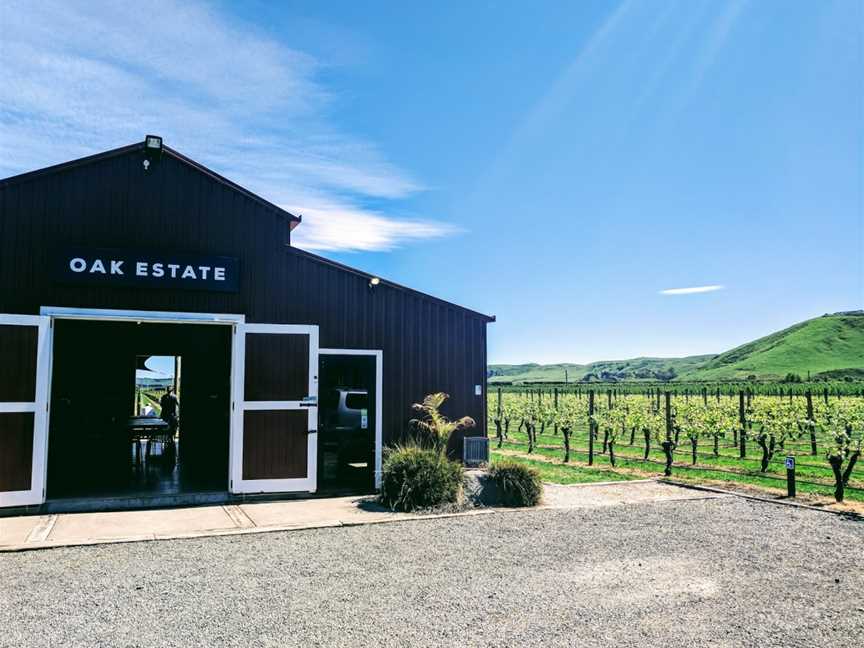 Oak Estate Wines, Bridge Pa, New Zealand