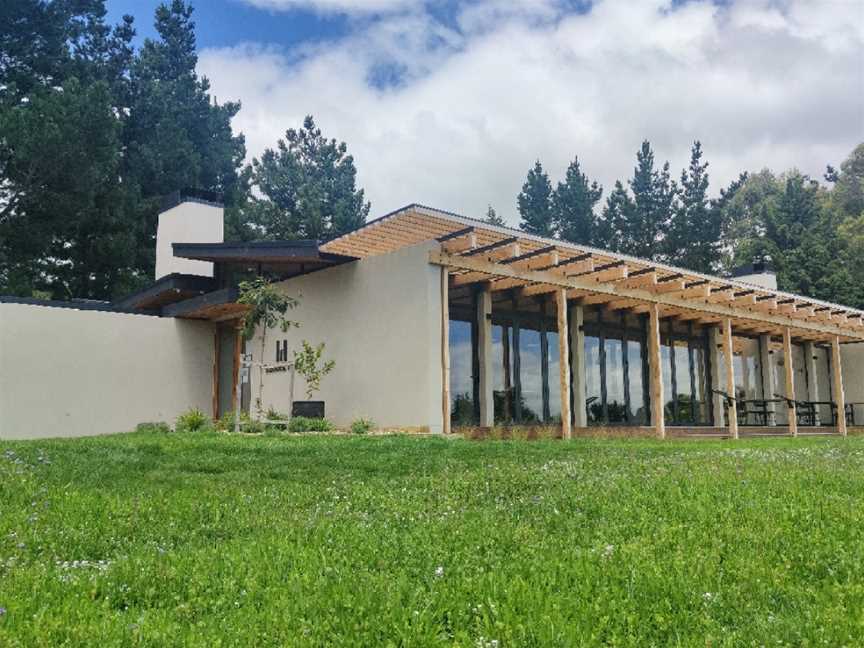 Tussock Hill Vineyard, Huntsbury, New Zealand