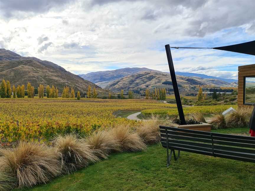 Domain Road Vineyard, Wineries in Bannockburn