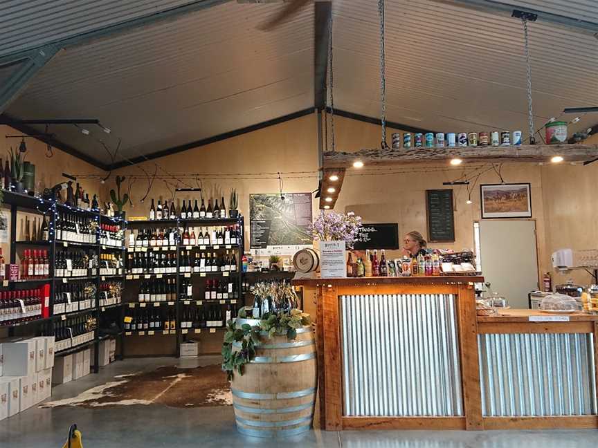 River-T Estate Wines, Kurow, New Zealand