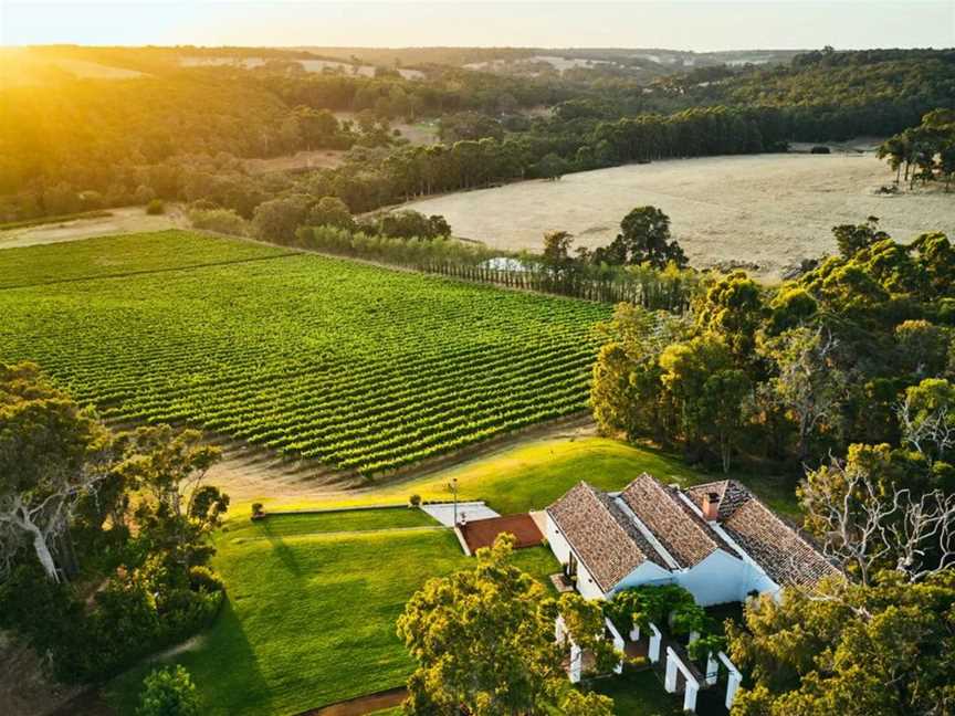 Credaro Wines, Wineries in Yallingup