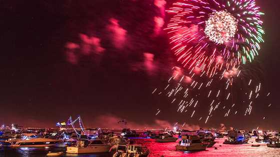 fireworks over thompson bay